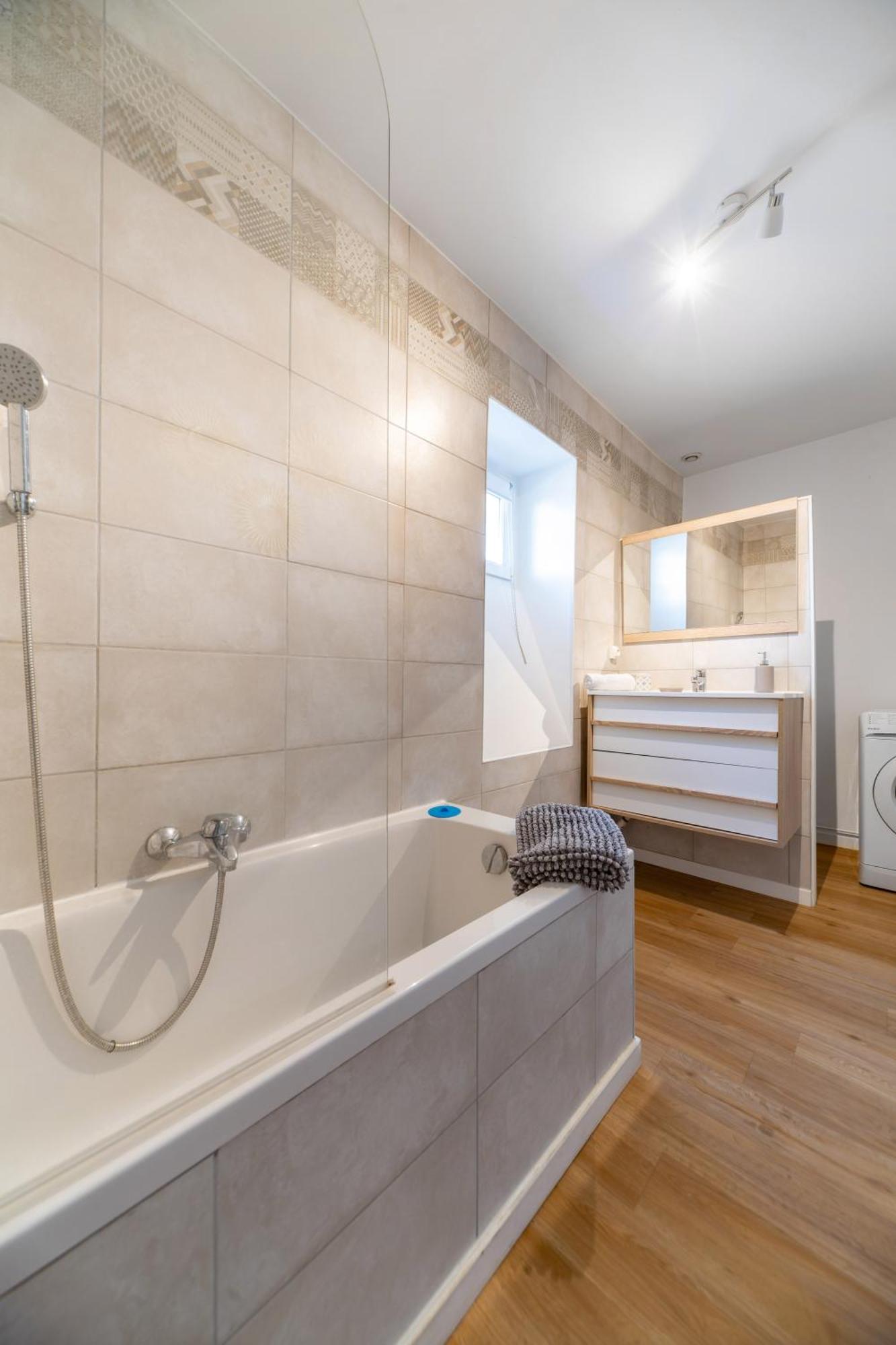 Le Celestin - Appartement 2 Chambres Avec Jardin En Centre Ville Vichy Kültér fotó
