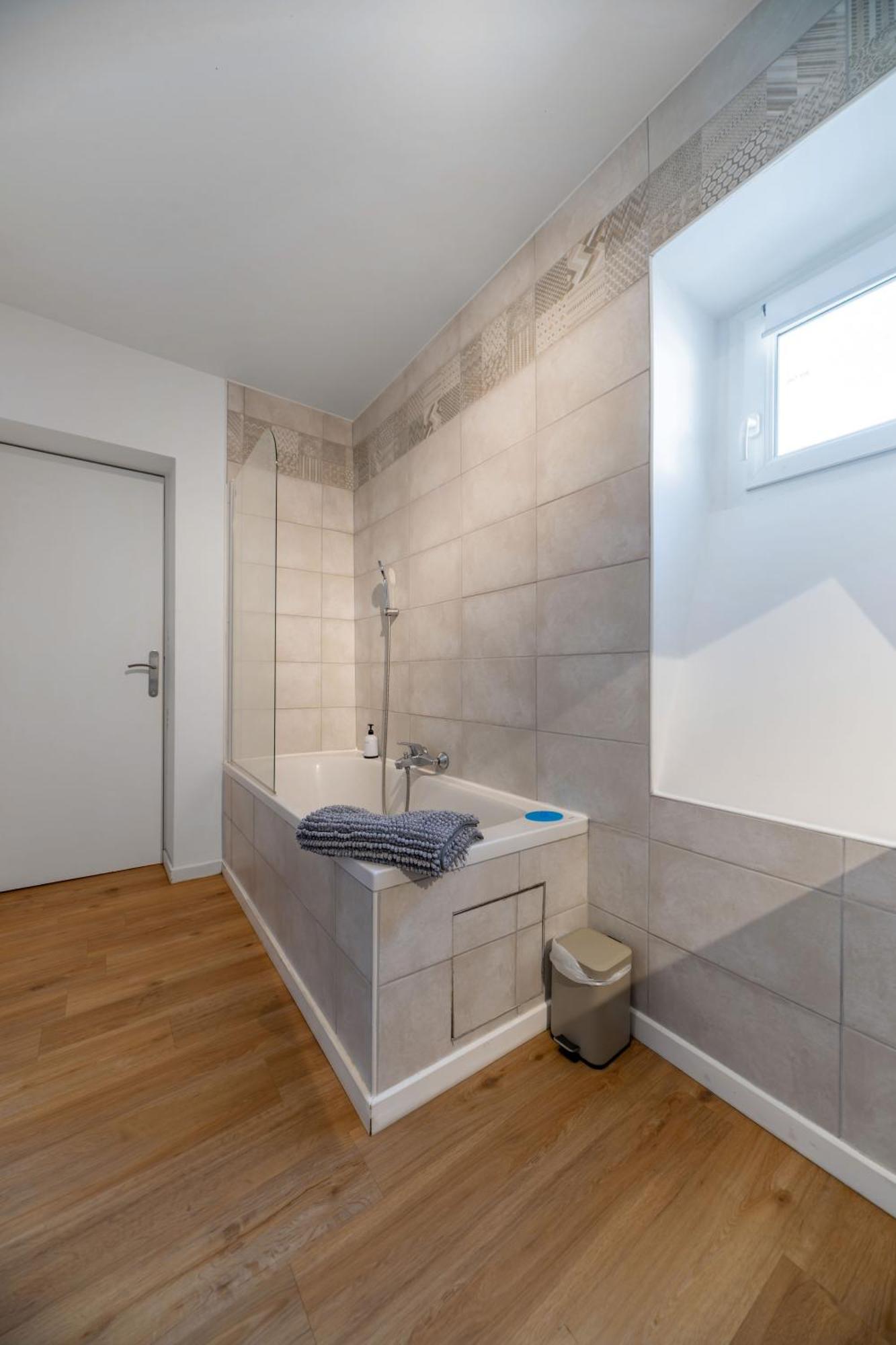 Le Celestin - Appartement 2 Chambres Avec Jardin En Centre Ville Vichy Kültér fotó