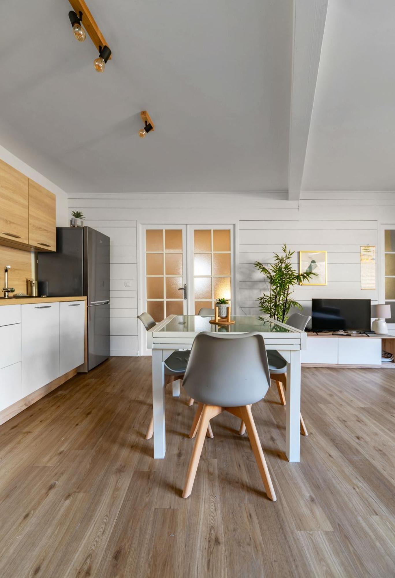 Le Celestin - Appartement 2 Chambres Avec Jardin En Centre Ville Vichy Kültér fotó