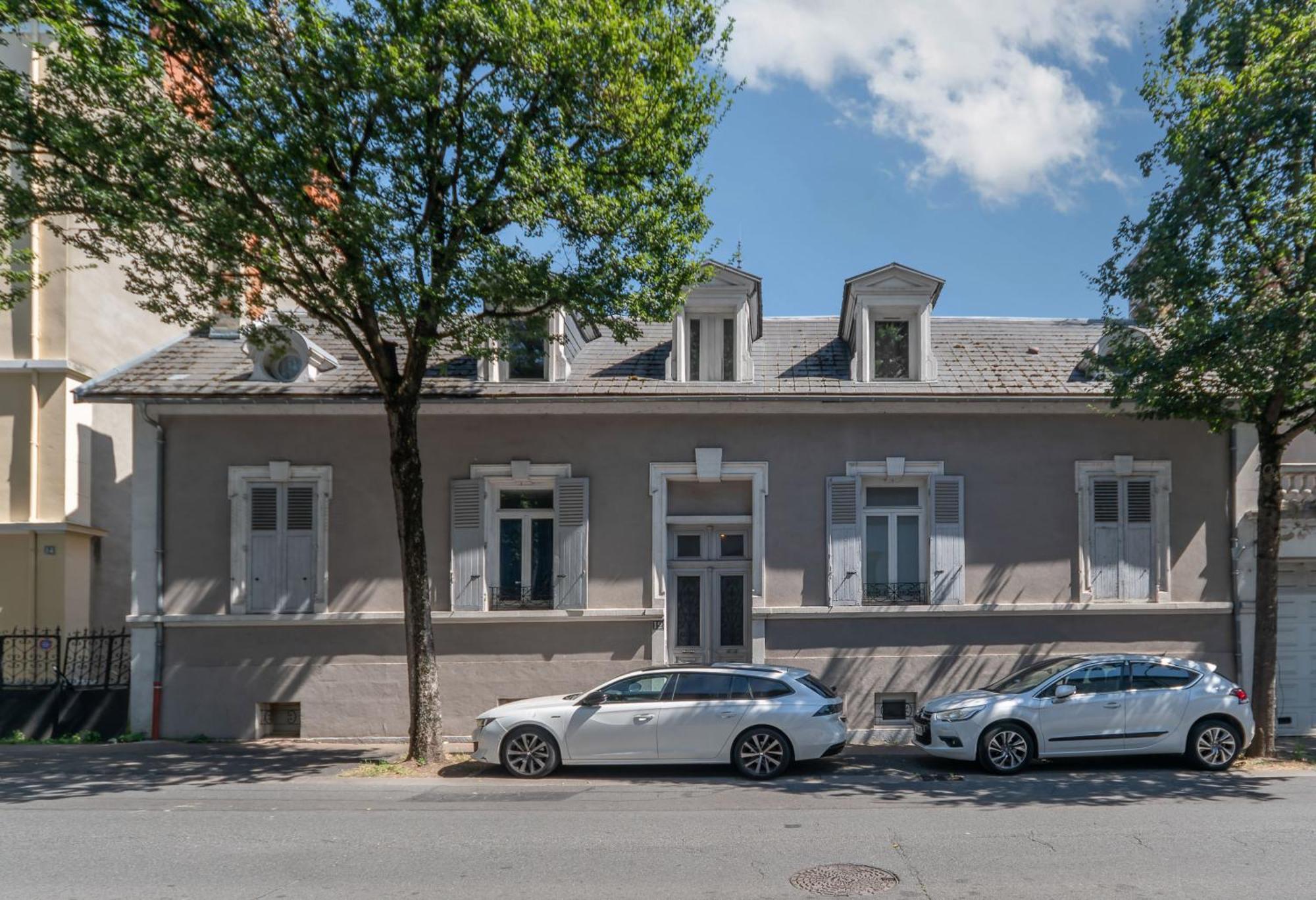 Le Celestin - Appartement 2 Chambres Avec Jardin En Centre Ville Vichy Kültér fotó